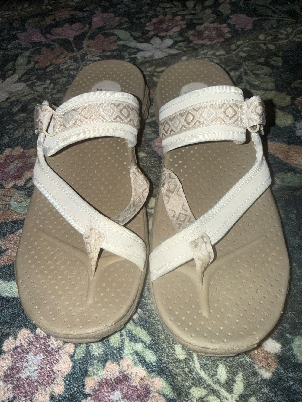 Size 8 Skechers Outdoor Lifestyle Sandal